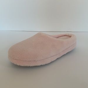⭐️LAST CHANCE ITEM⭐️Pale Pink Plush Slippers
